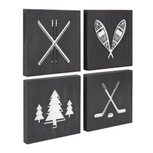 BRAND NEW canadiana winter themed 4 pieces plaque art wall decor set 8x8in each